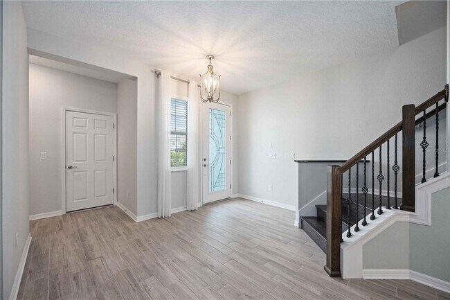 Building Photo - 3040 Via Sienna Cir