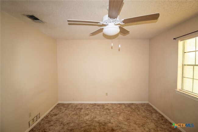 Building Photo - 403 Northern Dove Ln
