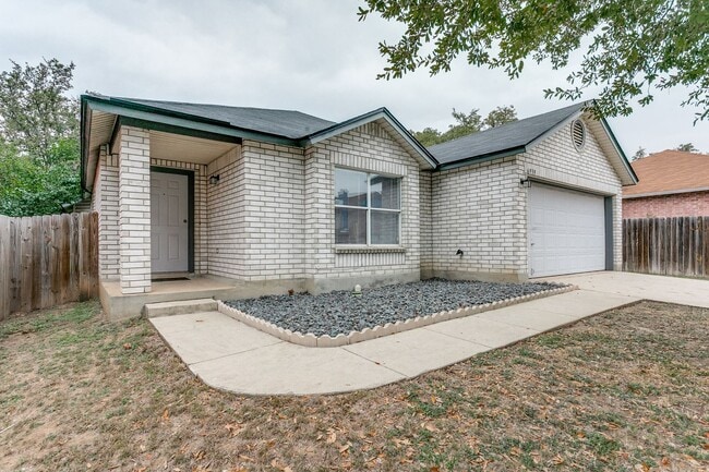 Building Photo - Welcome home to this single-story home in highly desirable Northwest Crossing