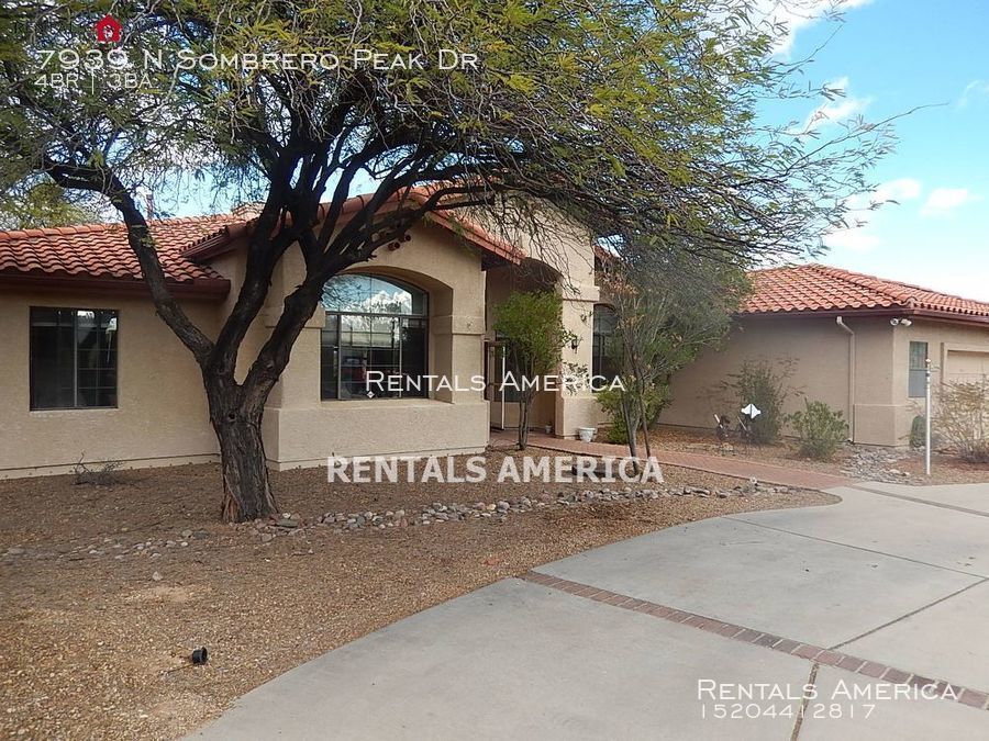Primary Photo - Stunning Home in Sombrero Peak Estates