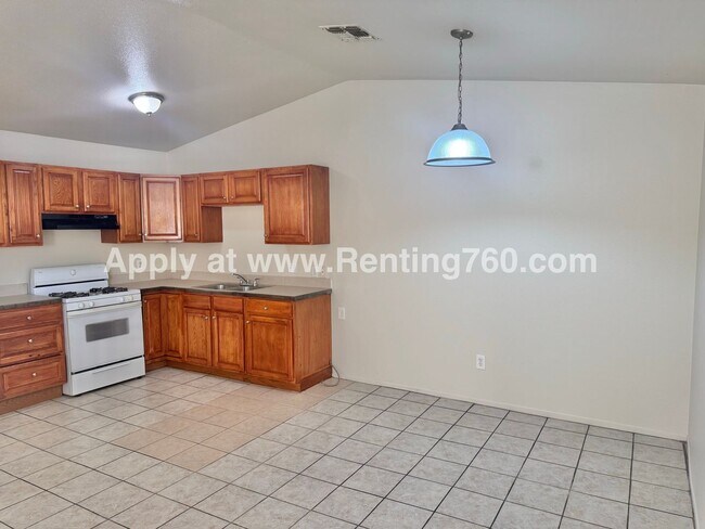 Foto del edificio - 7237 Murray Ln