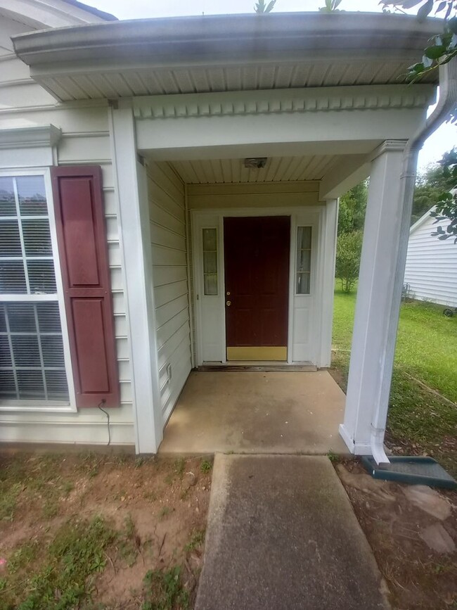 Building Photo - Charming 3 bedroom 2 Bath Home for Rent in...