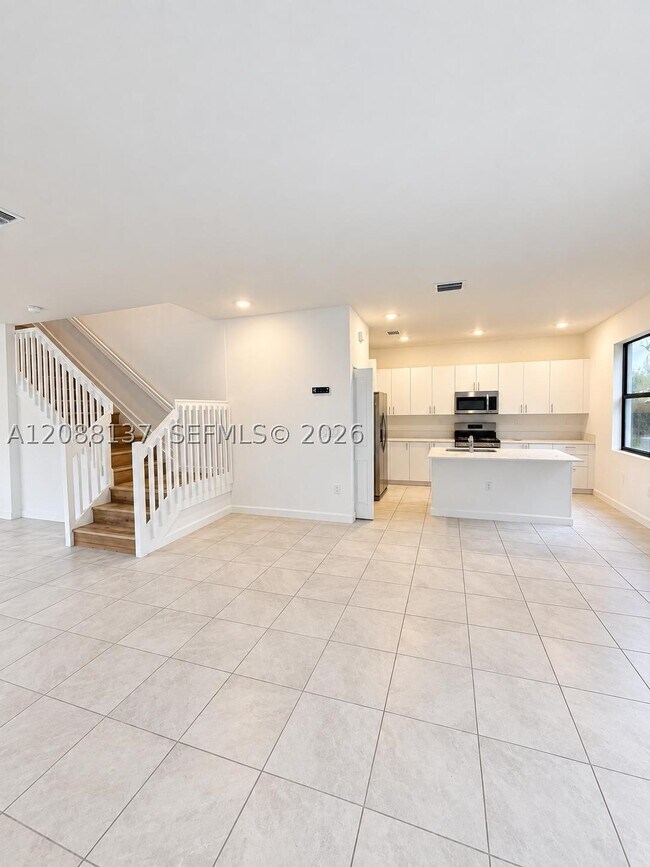 Building Photo - 23185 SW 117th Ave