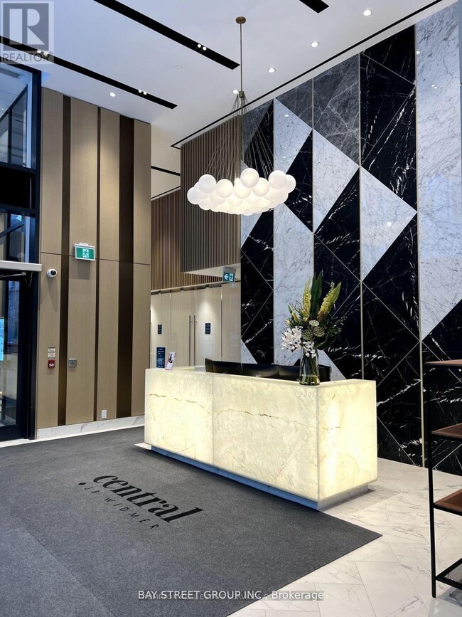 Building Photo - 38 Widmer St