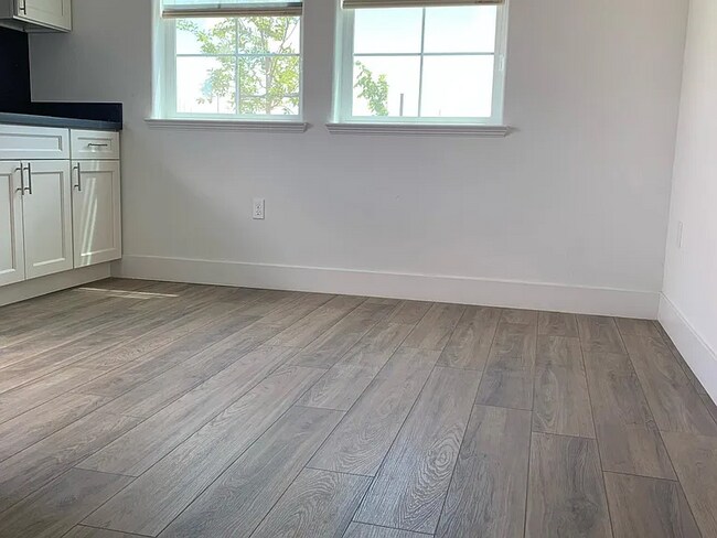 Foto del edificio - 2817 Penrose Ln