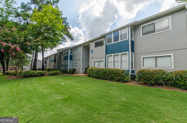 Foto del edificio - 730 Franklin Dr SE