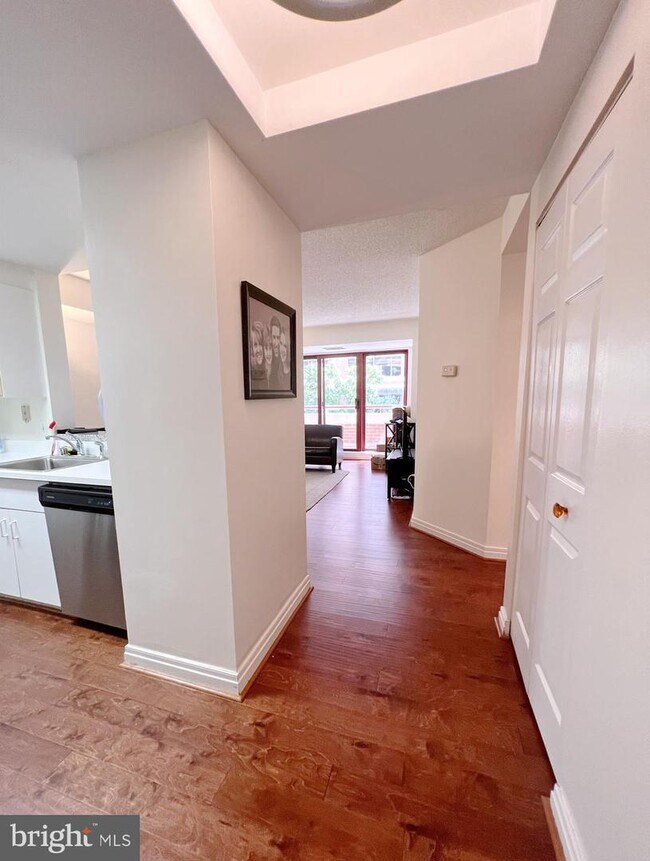 Foto del edificio - 2301 N St NW