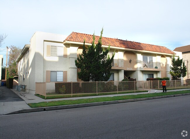 Foto del edificio - 5435 Bellingham Ave