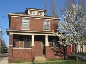 Building Photo - 1117 Nelson St