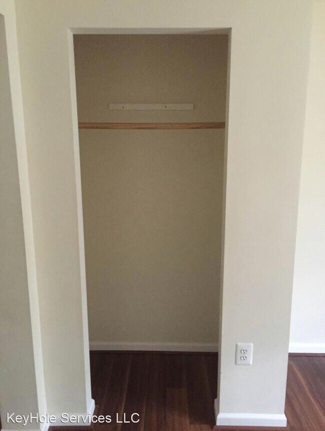Foto del edificio - 4004 Oakford Ave