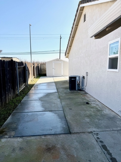 Building Photo - 1700 Torry Pine Dr