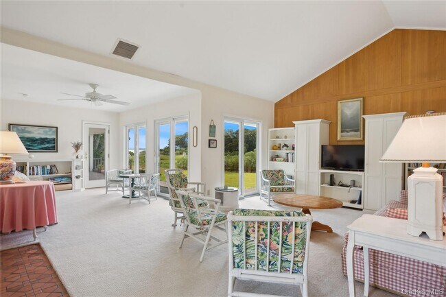 Foto del edificio - 33 Beach Rd