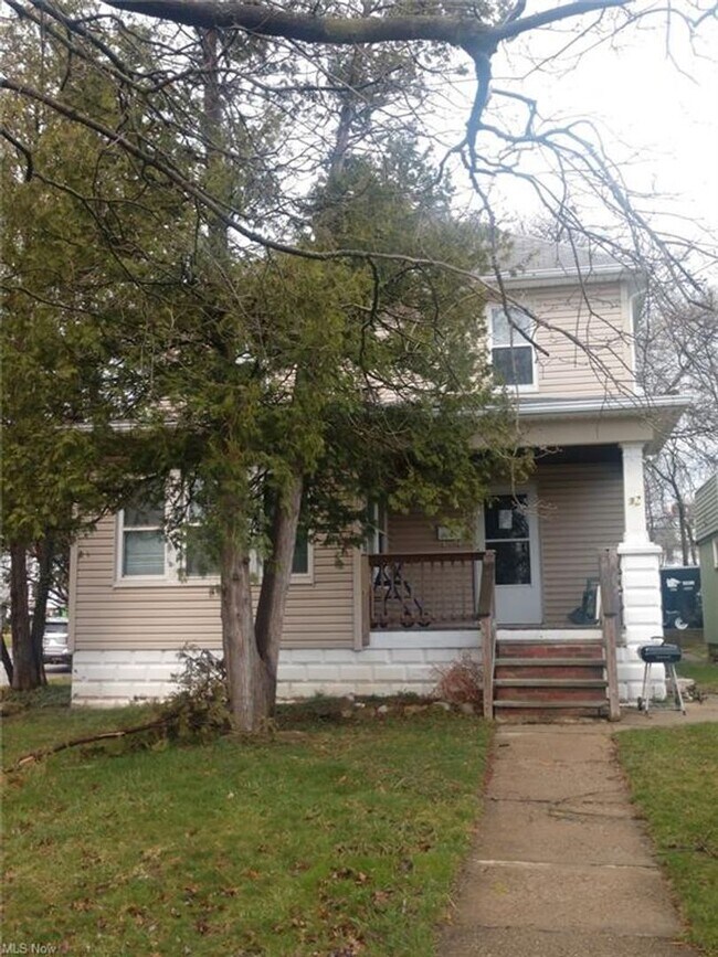 Foto del edificio - 95 Ellenwood Ave