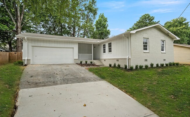 Foto del edificio - 2545 Ridgecrest Dr NW