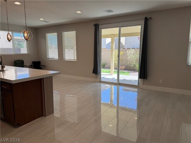 Foto del edificio - 4642 Engage St