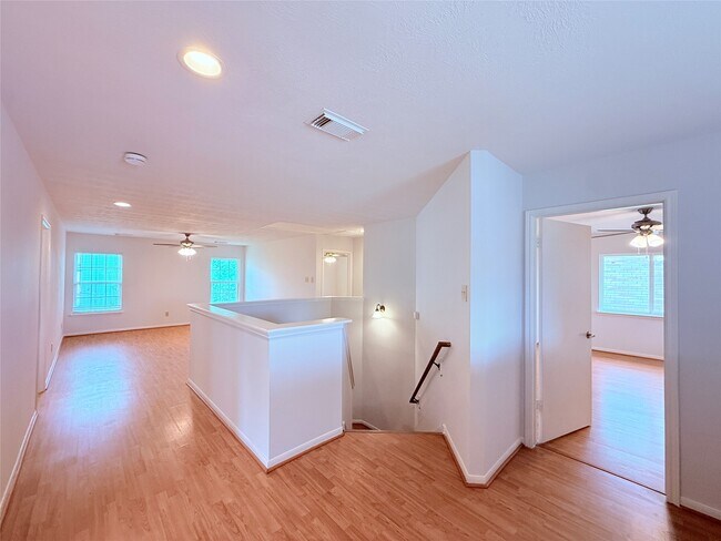 Foto del edificio - 13407 Carruth Ln