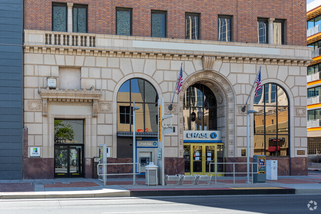 Foto del edificio - Two East Congress