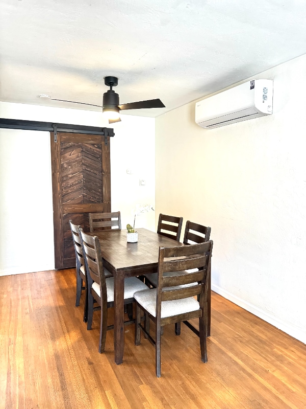 Foto del edificio - 2204 Barnett St