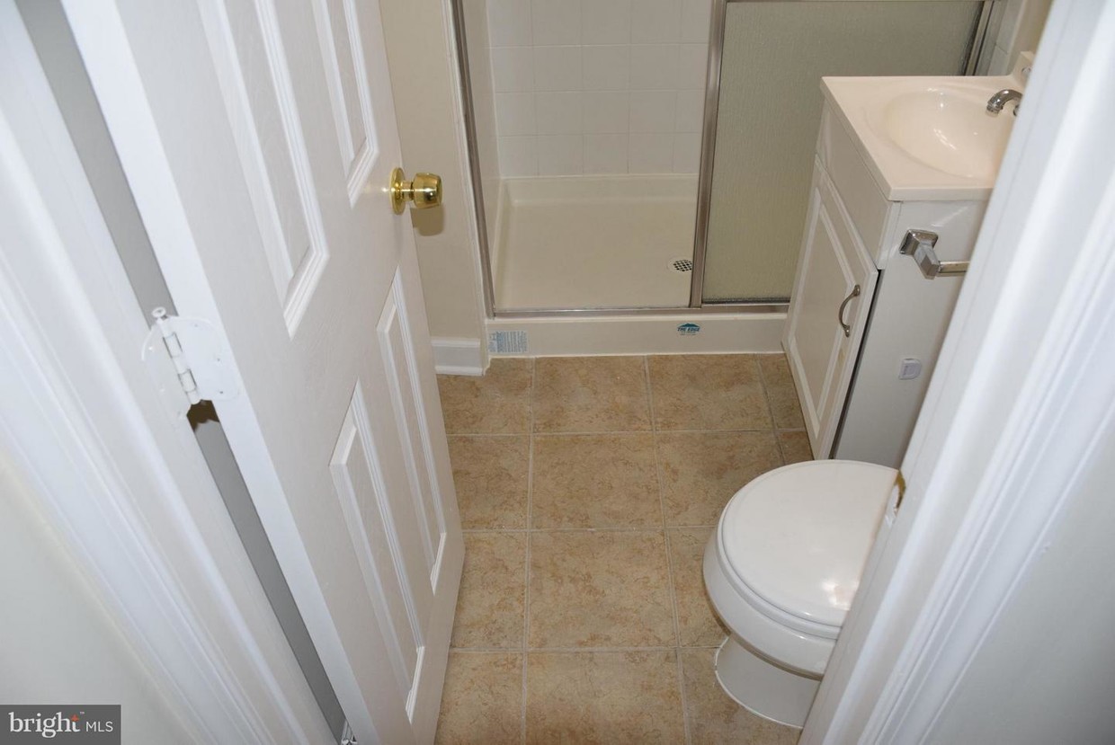 Primary Photo - 10251 Irongate Way