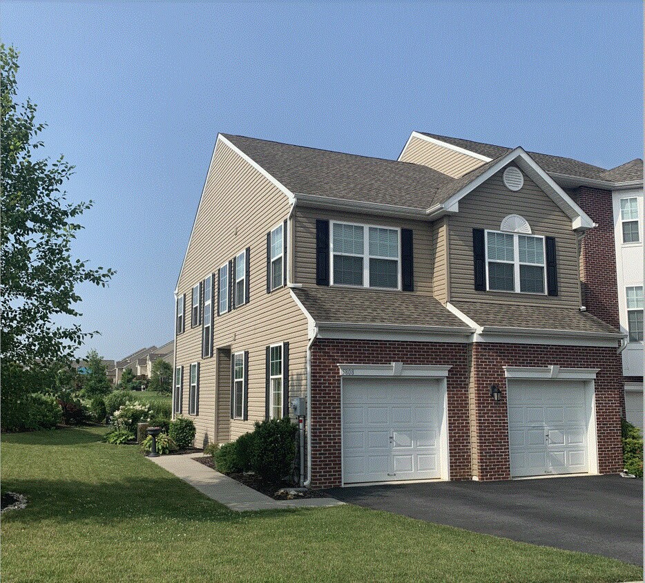 5808 Fresh Meadow Dr, Macungie, PA 18062 Townhome Rentals in Macungie