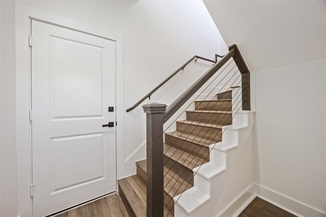 Building Photo - 6528 Tuskegee St