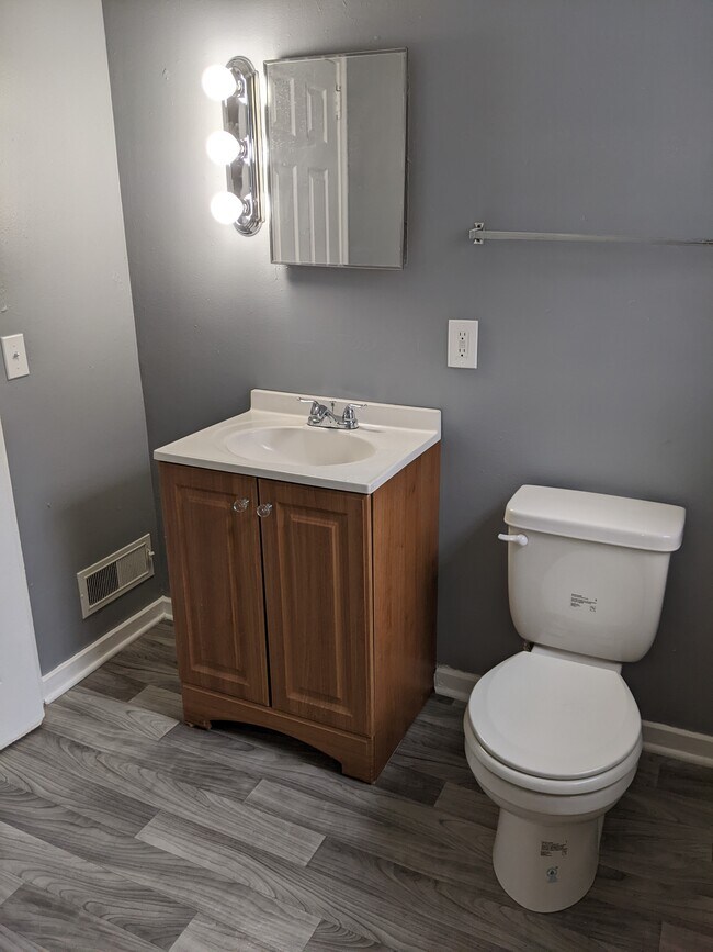 Foto del edificio - 726 W Lapeer St