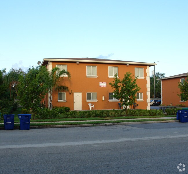 Foto del edificio - 14000 NE 2nd Ave