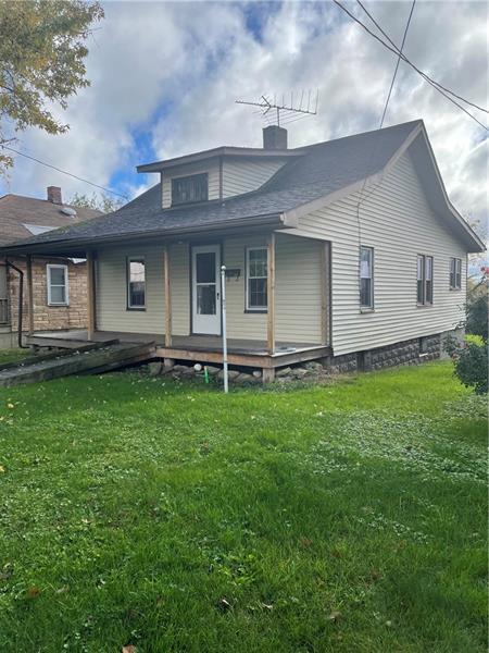 Primary Photo - 959 Arch St