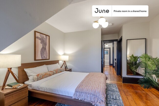 Foto del edificio - Room in Shared 5 bed/2 bath home in Allston