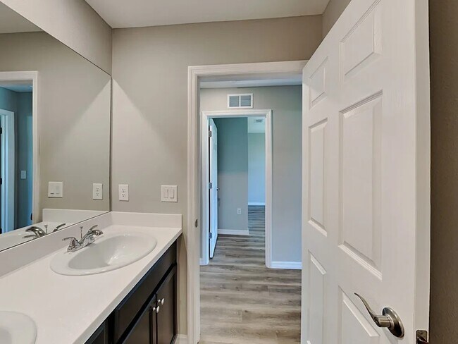 Foto del edificio - 602 Lindsborg Trail