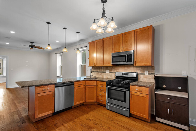 Kitchen concept with counter height s - 2117 W Irving Park Rd