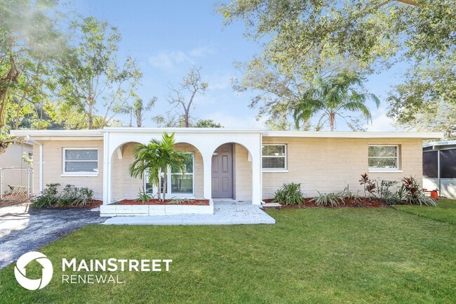 Building Photo - 1432 Poinciana Dr