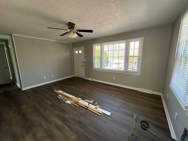 Building Photo - Ranch House with Finished Basement