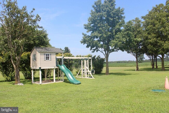 Foto del edificio - 873 Skeeter Neck Rd