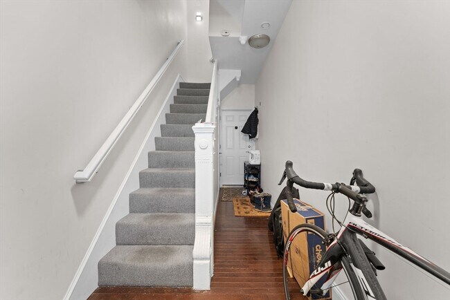 Foto del edificio - 6 W Cottage St