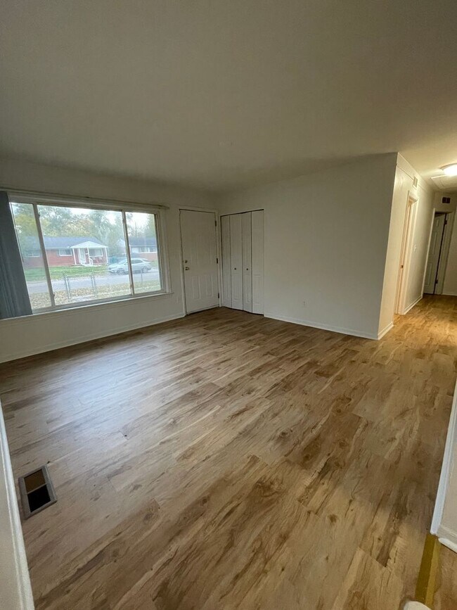 Foto del edificio - 3-Bedroom Home on a Corner Lot | Early Move in Available!