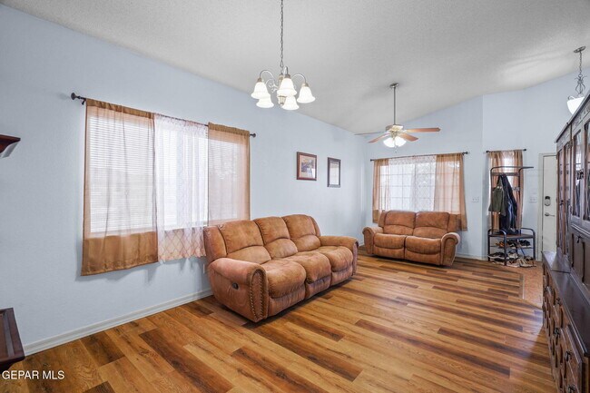 Foto del edificio - 14057 Tower Point Way