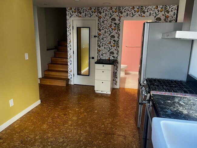 Foto del edificio - 5056 Renton Ave S