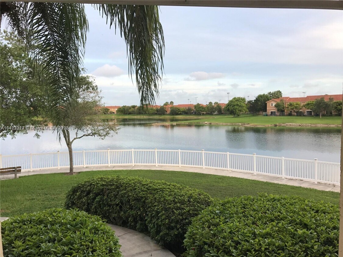 8640 SW 212th St Unit 206, Cutler Bay, FL 33189 Condo for Rent in