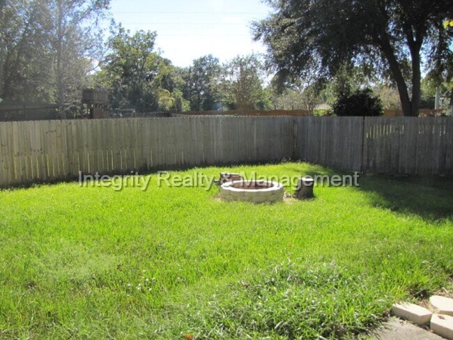 Building Photo - 3 bed - 2 bath in Middleburg, FL
