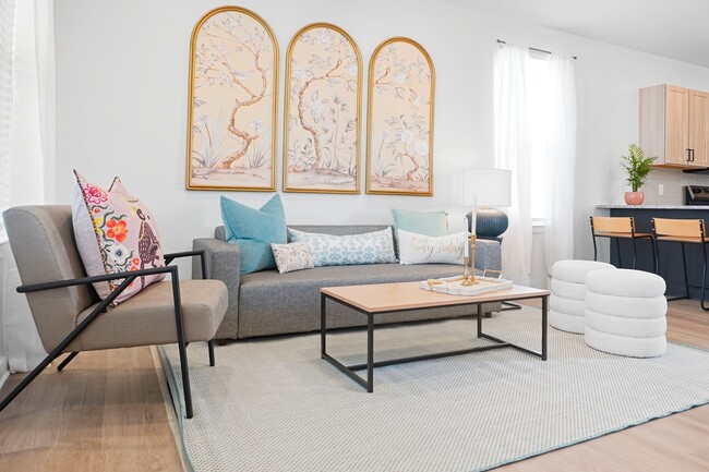 Ivy & Elm - Ivy & Elm Apartments
