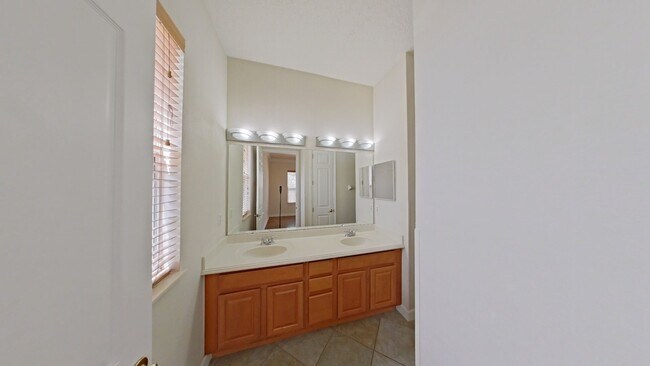 Foto del edificio - Reunion - Large 4 Bed, 3.5 Bath Home in Pa...