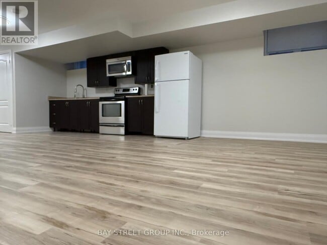 Building Photo - BSMT 623 16TH AVENUE