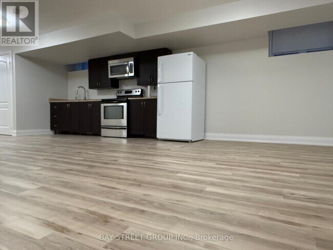 Photo du bâtiment - BSMT 623 16TH AVENUE