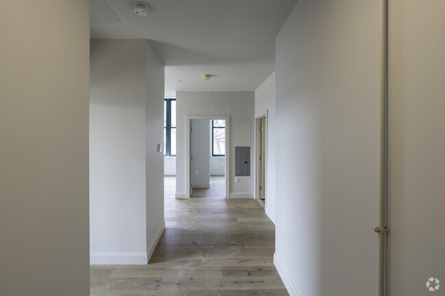 Unit 204, Entrance view - The Petronelli