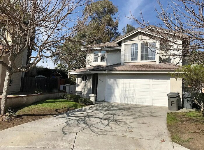 Primary Photo - 4 bed 2.5 bath house. built 1989