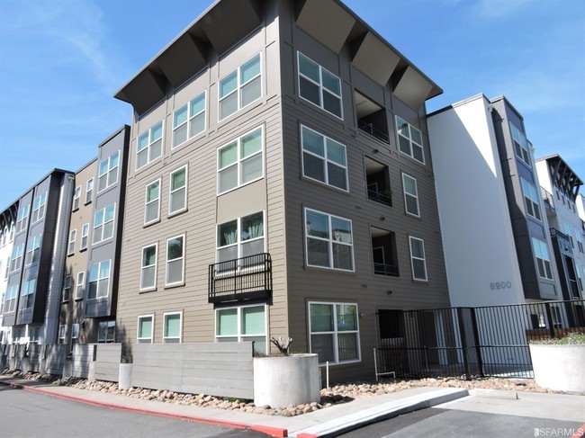 Building Photo - 8200 Oceanview Terrace