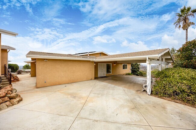 Building Photo - 9497 Montemar Dr
