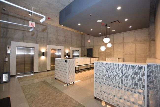 Building Photo - 60 E Randolph St