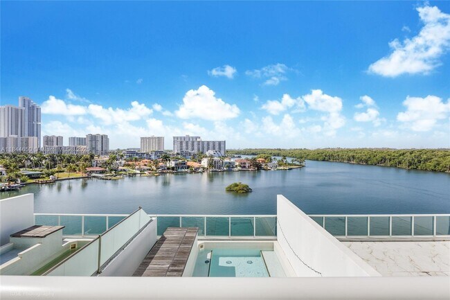 Building Photo - 400 Sunny Isles Blvd